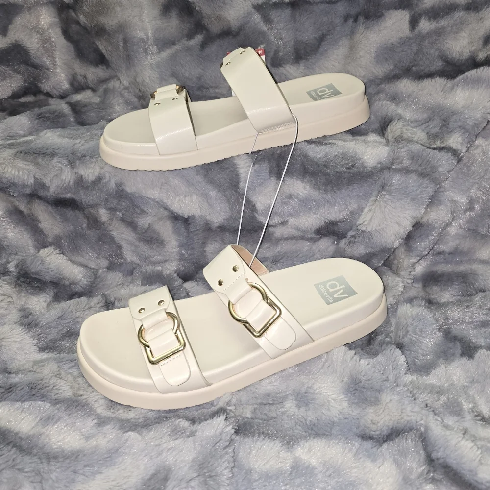 NWB DV Dolce Vita Women's Footbed Sandal Cream Size‎ 10